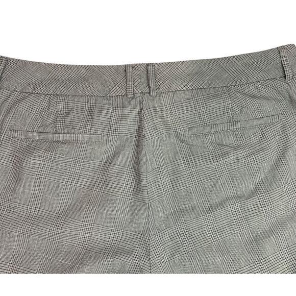Size 16 Dockers Womens Plaid Gray Pants Mid Rise Curvy Metro Capri - Picture 6 of 8